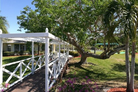 Condo in Stuart, Florida, 1 bedroom  № 2171392