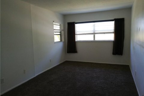 Condo in Stuart, Florida, 1 bedroom  № 2171392 - photo 10