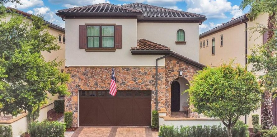 House in Orlando, Florida 4 bedrooms, 301.56 sq.m. № 1837286