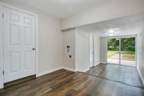 House in Winter Park, Florida 3 bedrooms, 115.38 sq.m. № 1913709 - photo 15