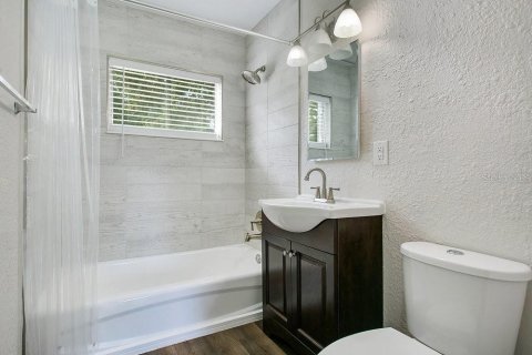 House in Winter Park, Florida 3 bedrooms, 115.38 sq.m. № 1913709 - photo 12