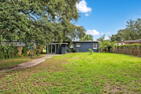 House in Winter Park, Florida 3 bedrooms, 115.38 sq.m. № 1913709 - photo 20