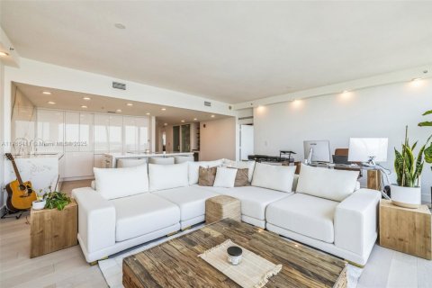 Condominio en venta en Miami Beach, Florida, 3 dormitorios, 159.05 m2 № 1709148 - foto 21