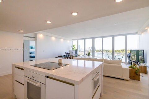 Condominio en venta en Miami Beach, Florida, 3 dormitorios, 159.05 m2 № 1709148 - foto 19