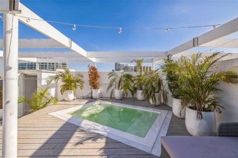 Condominio en venta en Miami Beach, Florida, 3 dormitorios, 159.05 m2 № 1709148 - foto 12