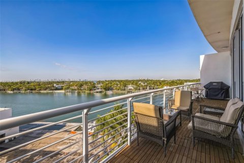 Condominio en venta en Miami Beach, Florida, 3 dormitorios, 159.05 m2 № 1709148 - foto 4