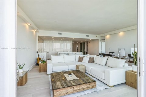Condominio en venta en Miami Beach, Florida, 3 dormitorios, 159.05 m2 № 1709148 - foto 24