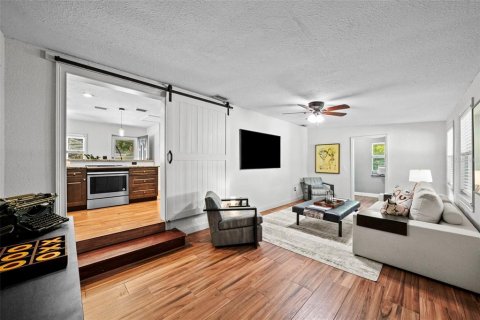 Villa ou maison à vendre à Tampa, Floride: 3 chambres, 125.79 m2 № 1919485 - photo 16
