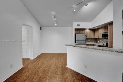 Copropriété à louer à Sunrise, Floride: 2 chambres, 98.94 m2 № 1957189 - photo 27