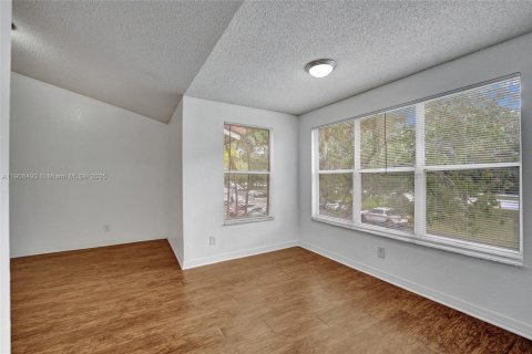 Copropriété à louer à Sunrise, Floride: 2 chambres, 98.94 m2 № 1957189 - photo 20