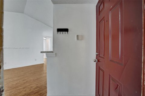 Copropriété à louer à Sunrise, Floride: 2 chambres, 98.94 m2 № 1957189 - photo 10