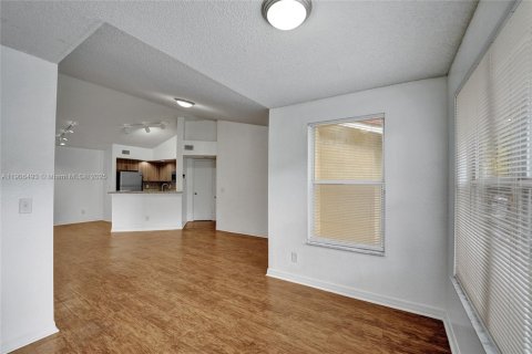 Copropriété à louer à Sunrise, Floride: 2 chambres, 98.94 m2 № 1957189 - photo 21