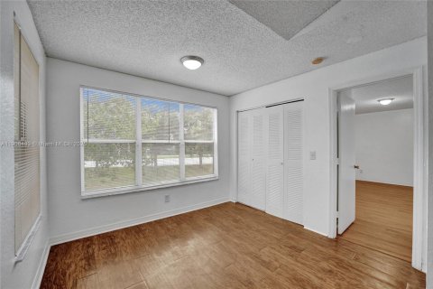 Copropriété à louer à Sunrise, Floride: 2 chambres, 98.94 m2 № 1957189 - photo 19