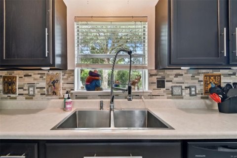 House in Land O' Lakes, Florida 4 bedrooms, 278.89 sq.m. № 1845215 - photo 14