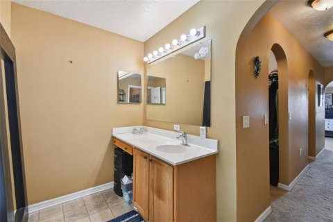 House in Land O' Lakes, Florida 4 bedrooms, 278.89 sq.m. № 1845215 - photo 21