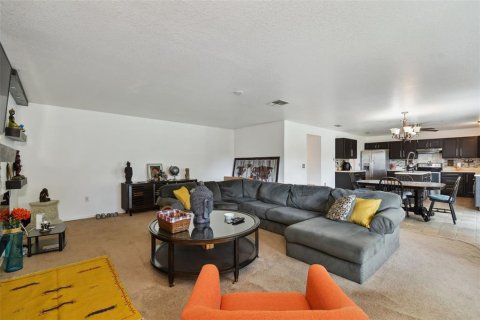 House in Land O' Lakes, Florida 4 bedrooms, 278.89 sq.m. № 1845215 - photo 8