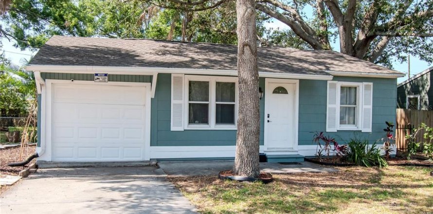 Casa en Saint Petersburg, Florida 3 dormitorios, 87.7 m2 № 1680504