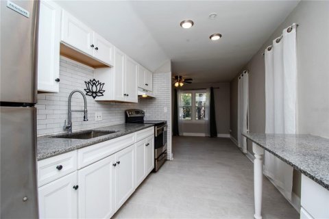 Casa en venta en Saint Petersburg, Florida, 3 dormitorios, 87.7 m2 № 1680504 - foto 12