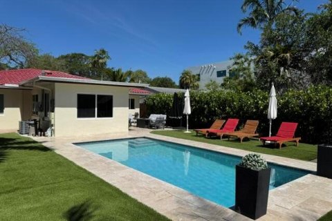 House in Fort Lauderdale, Florida 3 bedrooms, 118.17 sq.m. № 2083347 - photo 14