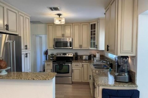 House in Fort Lauderdale, Florida 3 bedrooms, 118.17 sq.m. № 2083347 - photo 6