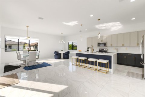 House in Ave Maria, Florida 4 bedrooms, 294.22 sq.m. № 2013953 - photo 6