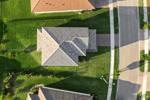 House in Ave Maria, Florida 4 bedrooms, 294.22 sq.m. № 2013953 - photo 23