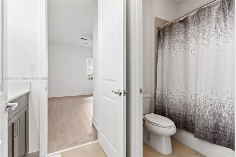 House in Ave Maria, Florida 4 bedrooms, 294.22 sq.m. № 2013953 - photo 20