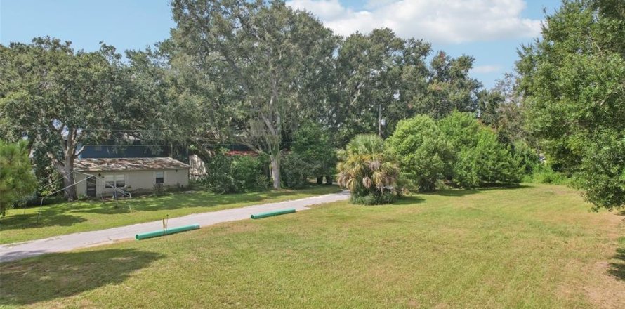 Terreno en Winter Haven, Florida № 2330716