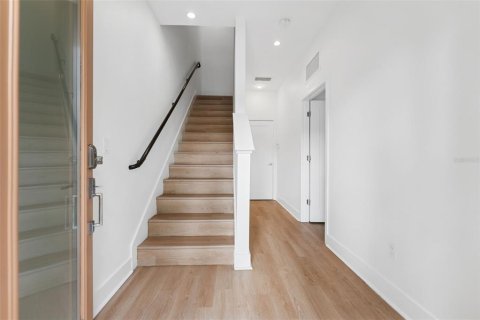 Touwnhouse à vendre à Tampa, Floride: 3 chambres, 177.63 m2 № 1917972 - photo 6