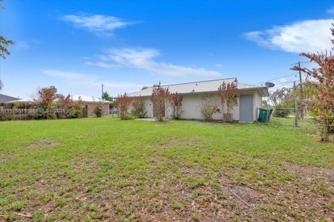 Купить виллу или дом в Порт-Сент-Луси, Флорида 3 спальни, 132.39м2, № 2038343 - фото 30