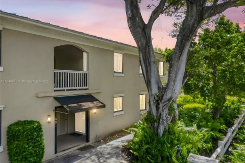 House in Fort Lauderdale, Florida 1 bedroom № 1892374 - photo 2