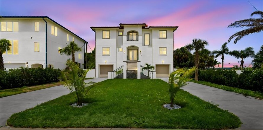 Villa ou maison à Dunedin, Floride 5 chambres, 377.74 m2 № 2219770