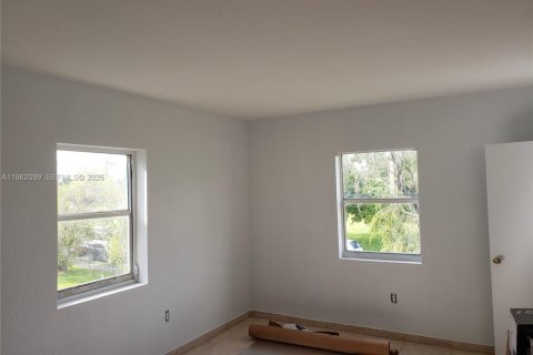 Copropriété à louer à Miami, Floride: 3 chambres, 100.8 m2 № 2024815 - photo 2