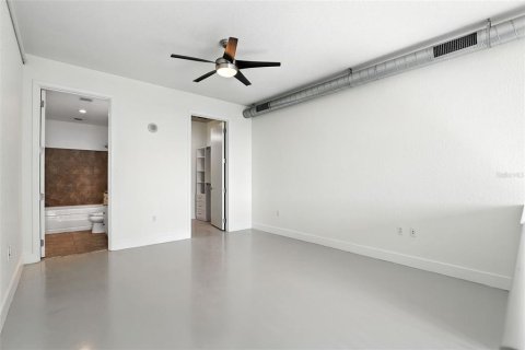 Condominio en alquiler en Orlando, Florida, 1 dormitorio, 85.93 m2 № 1917489 - foto 15