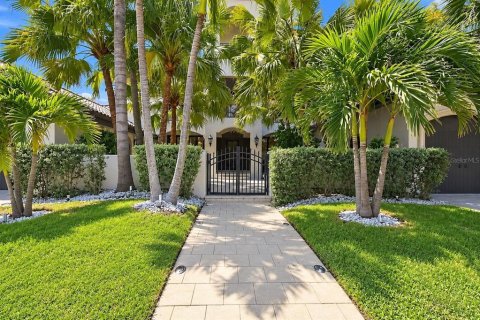 Villa ou maison à vendre à Clearwater, Floride: 5 chambres, 492.66 m2 № 2403509 - photo 10