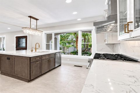 Villa ou maison à vendre à Clearwater, Floride: 5 chambres, 492.66 m2 № 2403509 - photo 18