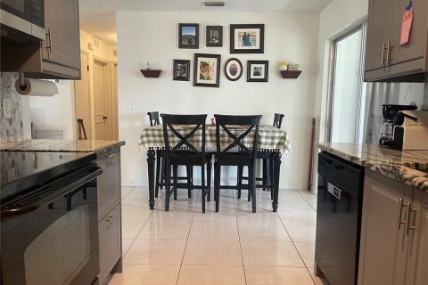 House in Beverly Hills, Florida 2 bedrooms, 96.62 sq.m. № 1899577 - photo 8