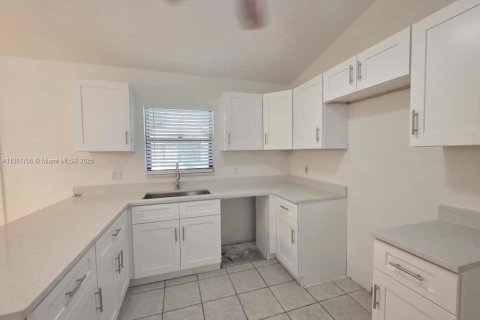 Condo in Boynton Beach, Florida, 3 bedrooms  № 1955059 - photo 16