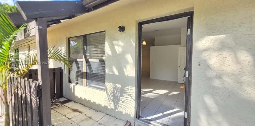 Condo in Boynton Beach, Florida, 3 bedrooms  № 1955059