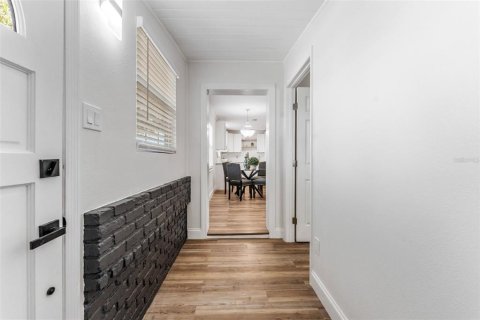 Casa en alquiler en Tampa, Florida, 4 dormitorios, 152.17 m2 № 1909396 - foto 3