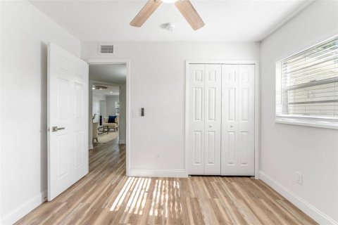 Casa en alquiler en Tampa, Florida, 4 dormitorios, 152.17 m2 № 1909396 - foto 24