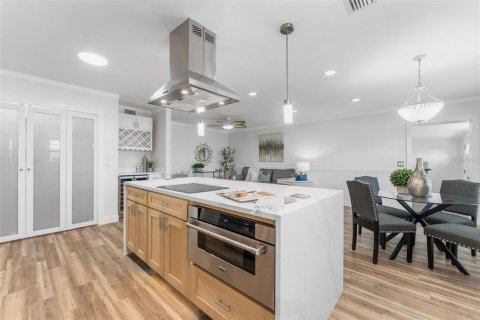 Casa en alquiler en Tampa, Florida, 4 dormitorios, 152.17 m2 № 1909396 - foto 6