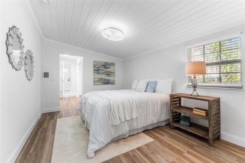 Casa en alquiler en Tampa, Florida, 4 dormitorios, 152.17 m2 № 1909396 - foto 17