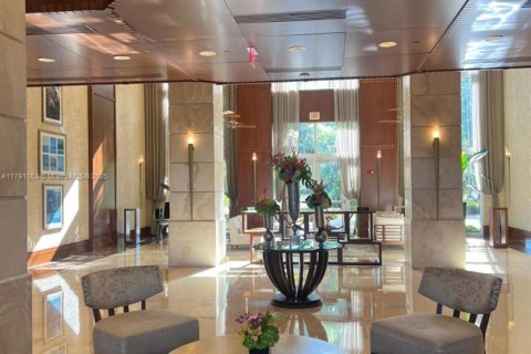 Condo in Aventura, Florida, 2 bedrooms  № 1697288 - photo 2