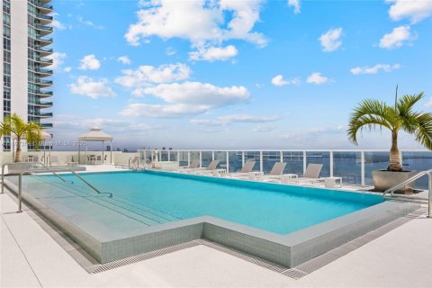 Condo in Miami, Florida, 2 bedrooms  № 1950673 - photo 25