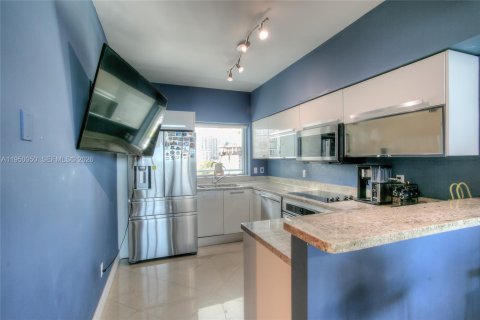 Купить кондоминиум в Майами, Флорида 2 спальни, 109.07м2, № 2005739 - фото 6