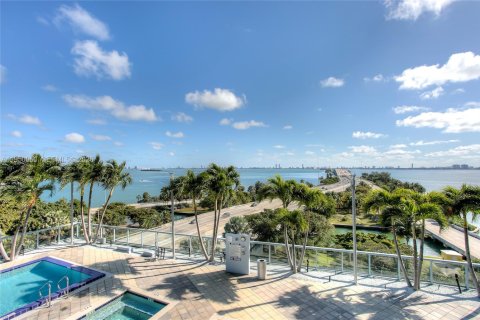 Купить кондоминиум в Майами, Флорида 2 спальни, 109.07м2, № 2005739 - фото 13