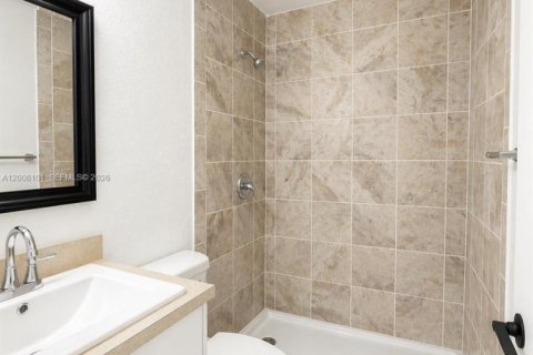 Снять в аренду таунхаус в Хомстед, Флорида 3 спальни, 104.52м2, № 2069453 - фото 6