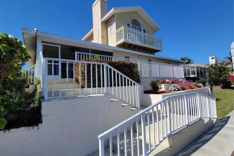House in Holmes Beach, Florida 3 bedrooms, 200.11 sq.m. № 1687778 - photo 25