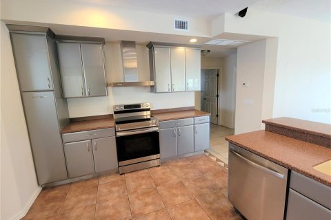 House in Holmes Beach, Florida 3 bedrooms, 200.11 sq.m. № 1687778 - photo 13